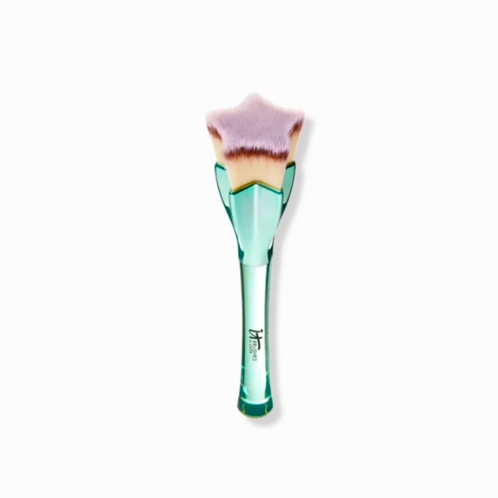 IT Cosmetics for Ulta Star Foundation Brush Limited Edition